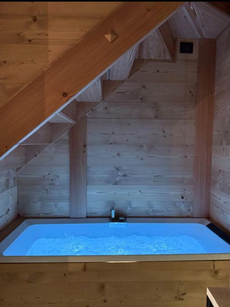 Baita Croz bagno con vasca idromassaggio