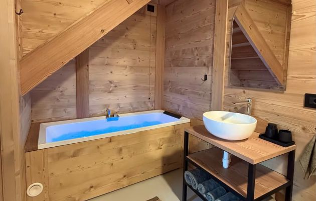 Baita Croz bagno con vasca idromassaggio